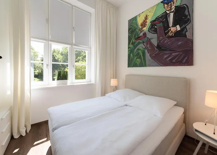 Lunas In Der Alten Schule